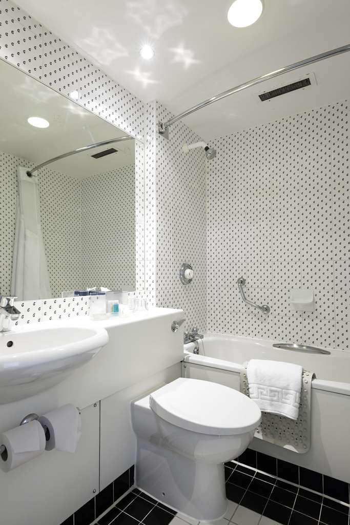 Best Western London Heathrow Ariel Hotel Hayes  Bagian luar foto